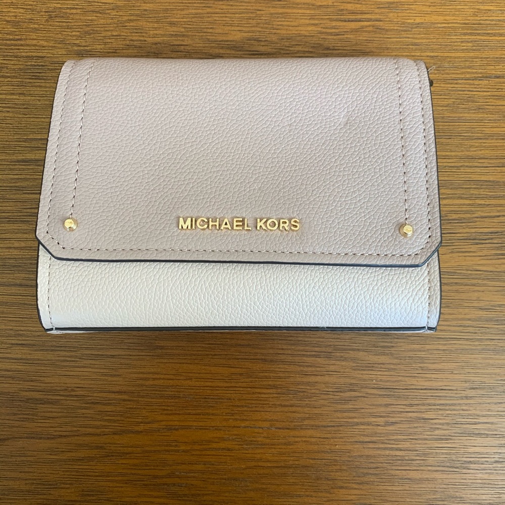 Michael Korda Hayes small clutch